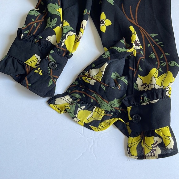 Who What Wear Black Yellow Floral Long Sleeve Button Down Ruffle Cuff Top - Picture 6 of 8